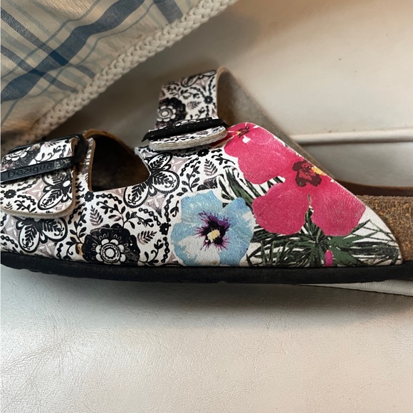 Desigual Shoes - Desigual footbed sandals size 8